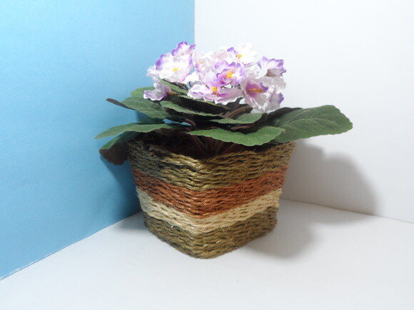Arranjo Floral em Vaso de Sisal