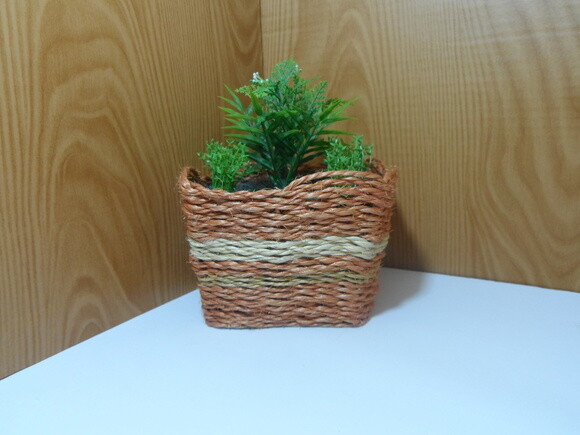 Arranjo Floral em Vaso de Sisal