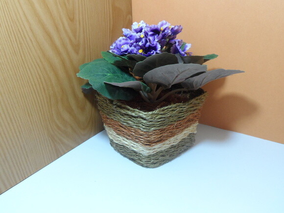Arranjo Floral em Vaso de Sisal