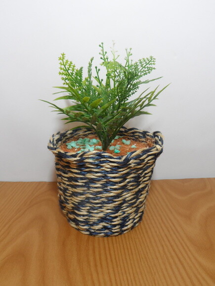 Arranjo Floral em Vaso de Sisal