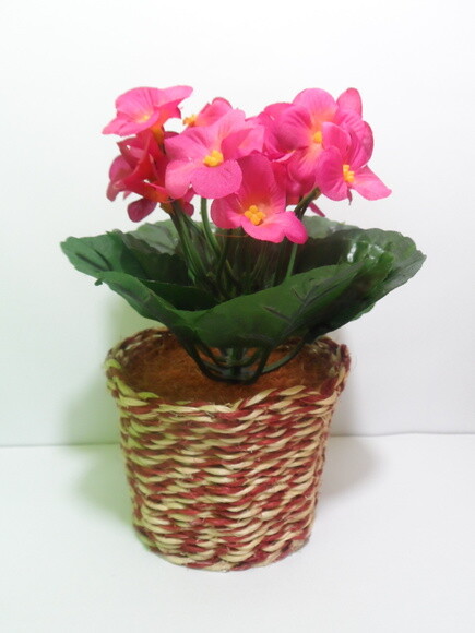 Arranjo Floral em Vaso de Sisal