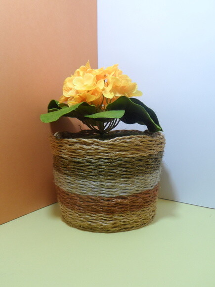 Arranjo Floral em Vaso de Sisal