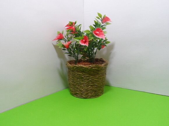 Arranjo Floral em Vaso de Sisal