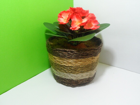 Arranjo Floral em Vaso de Sisal