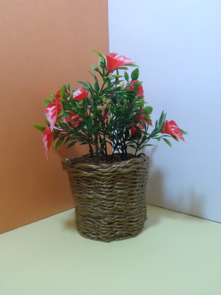 Arranjo Floral em Vaso de Sisal