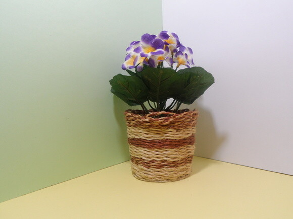 Arranjo Floral em Vaso de Sisal