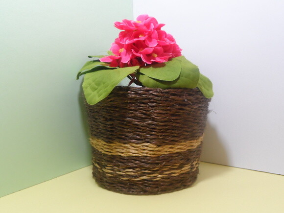 Arranjo Floral em Vaso de Sisal