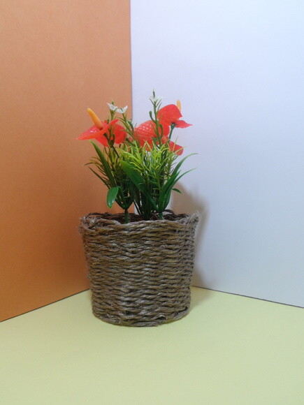 Arranjo Floral em Vaso de Sisal