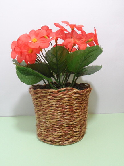 Arranjo Floral em Vaso de Sisal