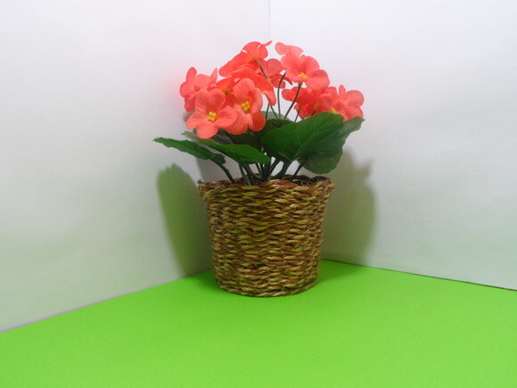 Arranjo Floral em Vaso de Sisal