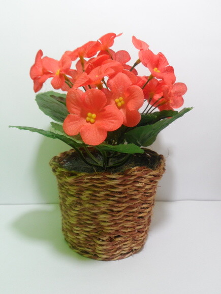 Arranjo Floral em Vaso de Sisal
