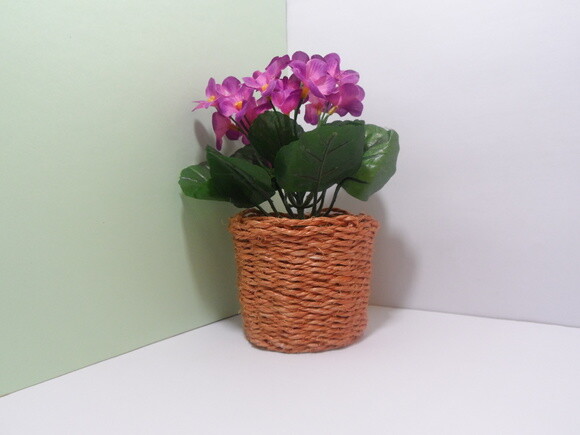 Arranjo Floral em Vaso de Sisal