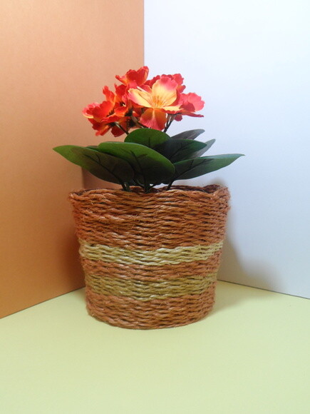 Arranjo Floral em Vaso de Sisal