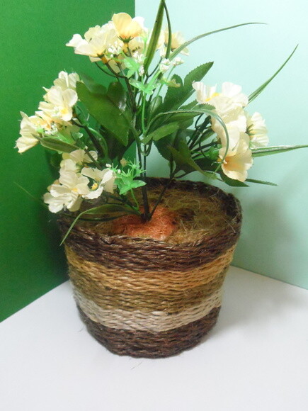 Arranjo Floral em Vaso de Sisal