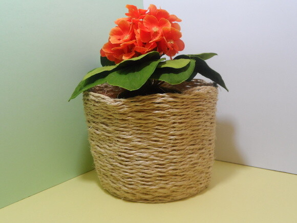 Arranjo Floral em Vaso de Sisal