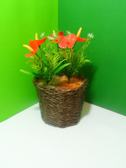 Arranjo Floral em Vaso de Sisal