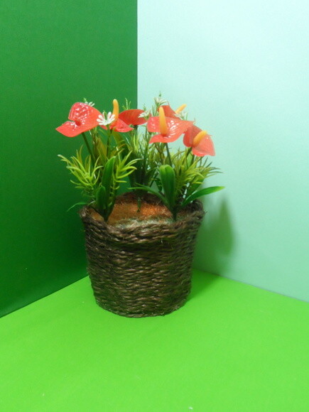 Arranjo Floral em Vaso de Sisal