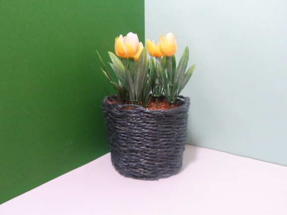 Arranjo Floral em Vaso de Sisal