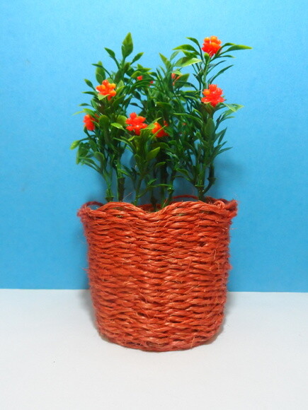Arranjo Floral em Vaso de Sisal