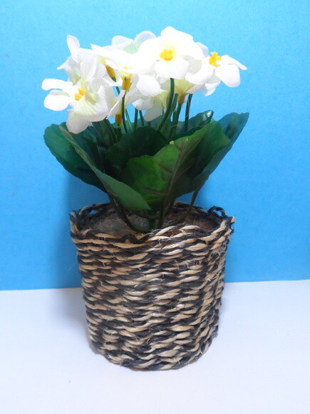 Arranjo Floral em Vaso de Sisal