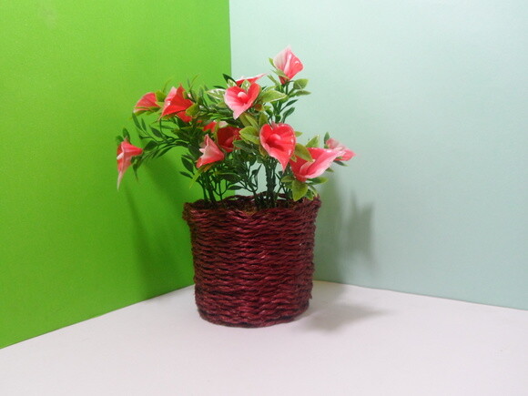 Arranjo Floral em Vaso de Sisal