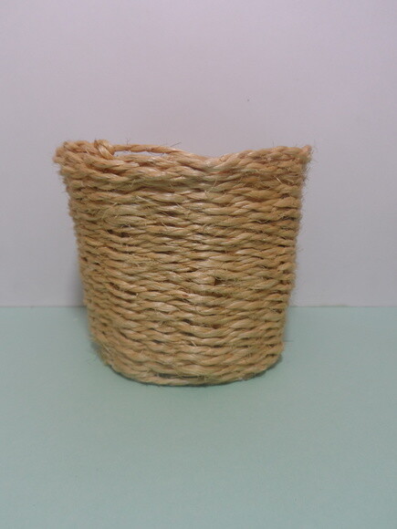 Arranjo Floral em Vaso de Sisal