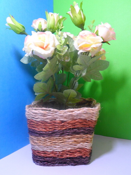Arranjo Floral em Vaso de Sisal