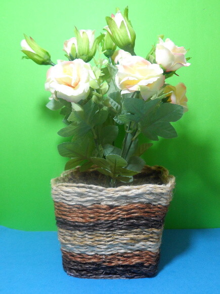 Arranjo Floral em Vaso de Sisal