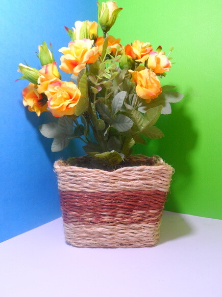 Arranjo Floral em Vaso de Sisal