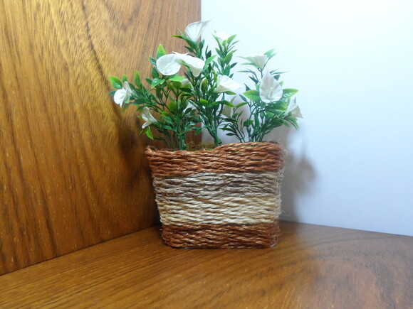Arranjo Floral em Vaso de Sisal