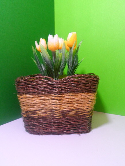 Arranjo Floral em Vaso de Sisal