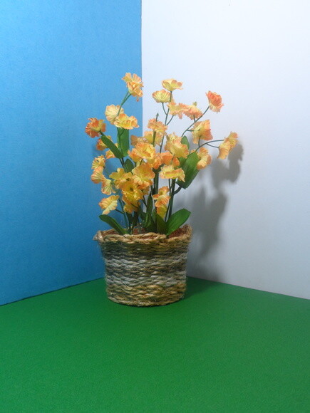 Arranjo Floral em Vaso de Sisal