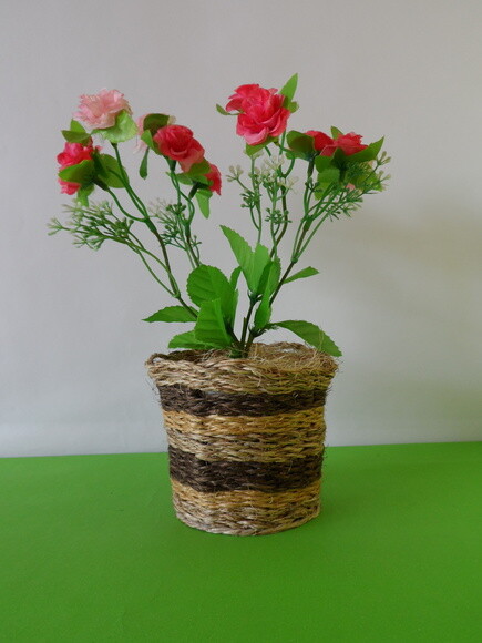 Arranjo Floral em Vaso de Sisal
