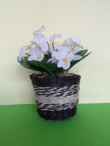 Arranjo Floral em Vaso de Sisal