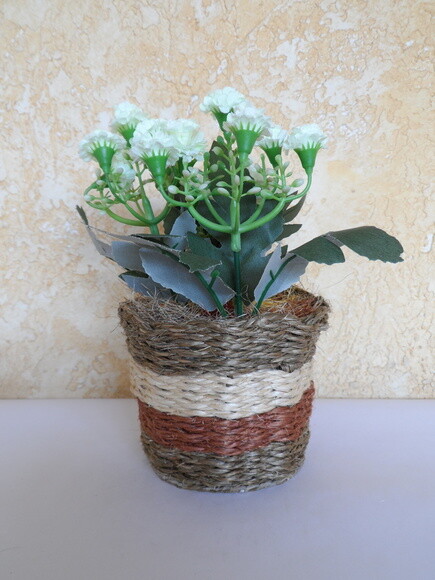 Arranjo Floral em Vaso de Sisal