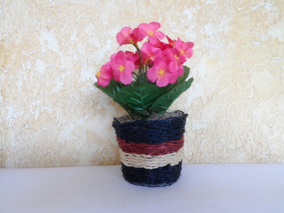 Arranjo Floral em Vaso de Sisal