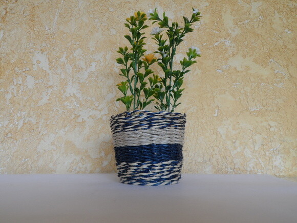 Arranjo Floral em Vaso de Sisal