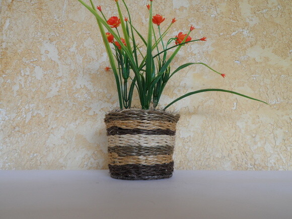 Arranjo Floral em Vaso de Sisal