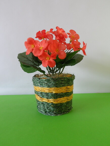 Arranjo Floral em Vaso de Sisal