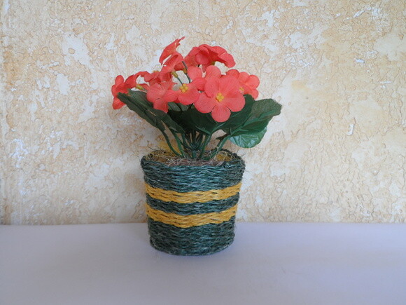 Arranjo Floral em Vaso de Sisal