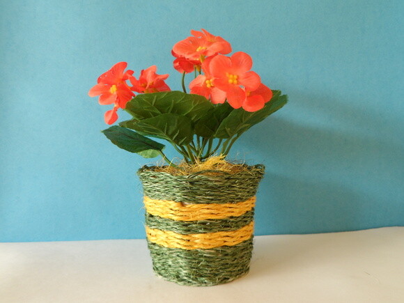 Arranjo Floral em Vaso de Sisal