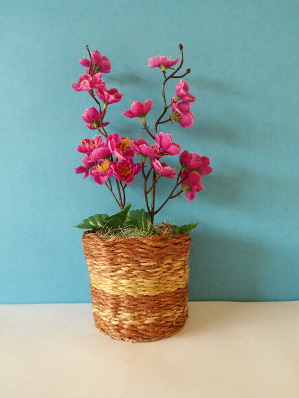 Arranjo Floral em Vaso de Sisal
