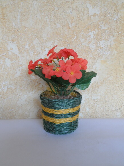 Arranjo Floral em Vaso de Sisal
