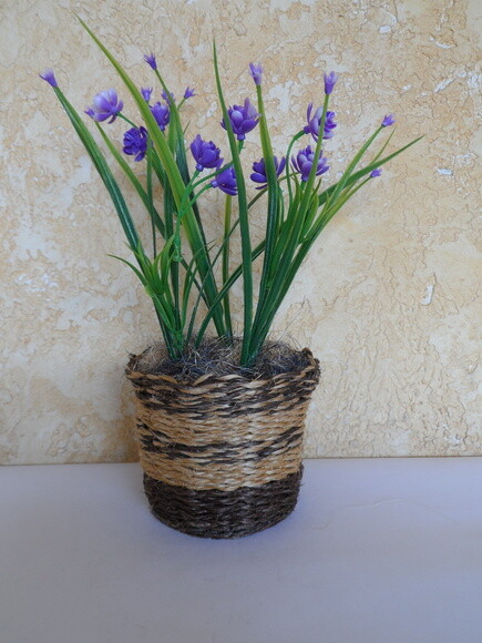 Arranjo Floral em Vaso de Sisal