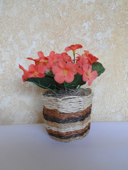 Arranjo Floral em Vaso de Sisal