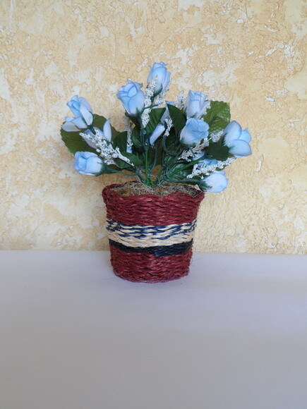 Arranjo Floral em Vaso de Sisal
