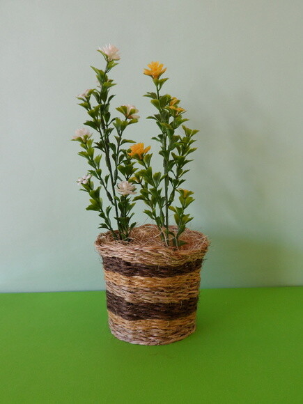 Arranjo Floral em Vaso de Sisal