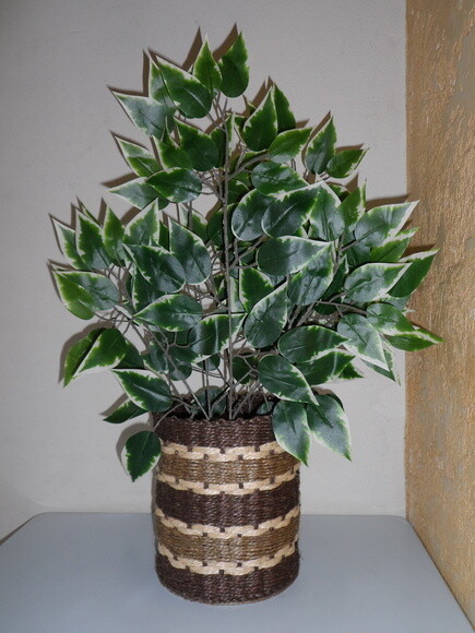 Arranjo Floral em Vaso de Sisal