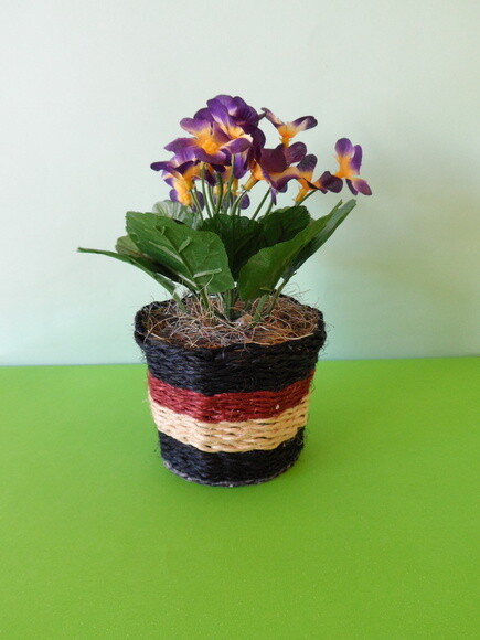 Arranjo Floral em Vaso de Sisal