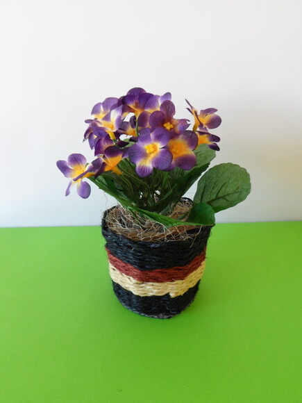 Arranjo Floral em Vaso de Sisal